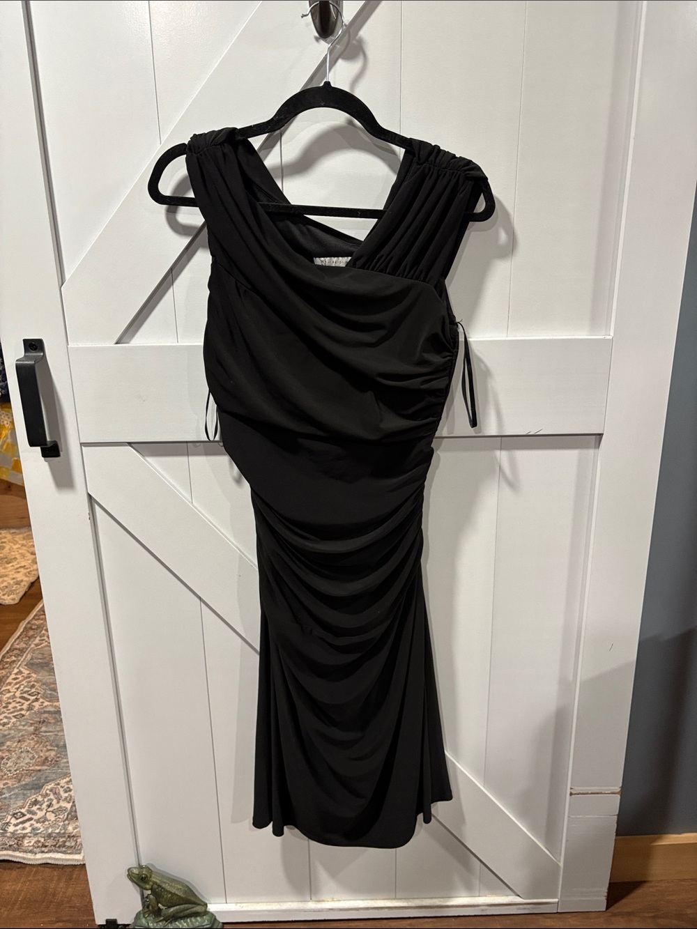 Asymmetrical Black One-Shoulder Ruched Dress